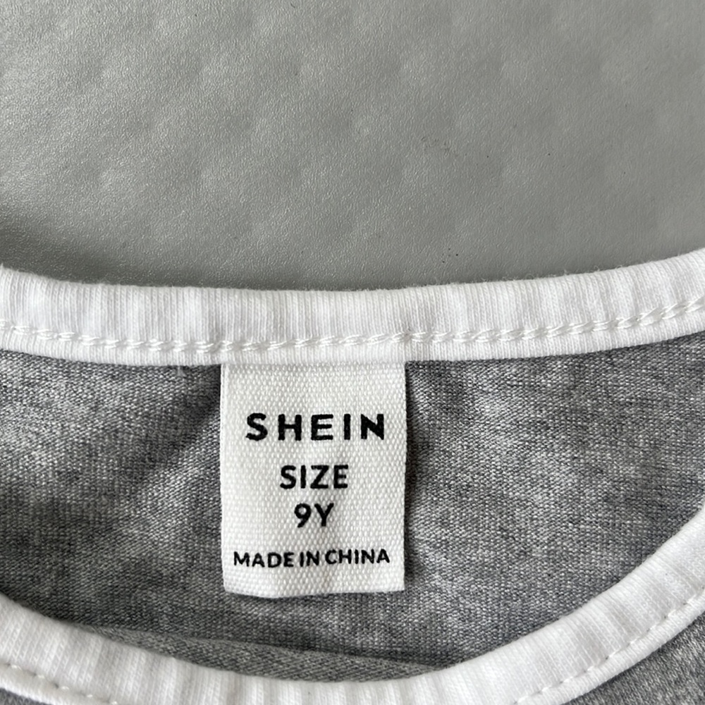 Shein plain grey crop top - Picture 3 of 3